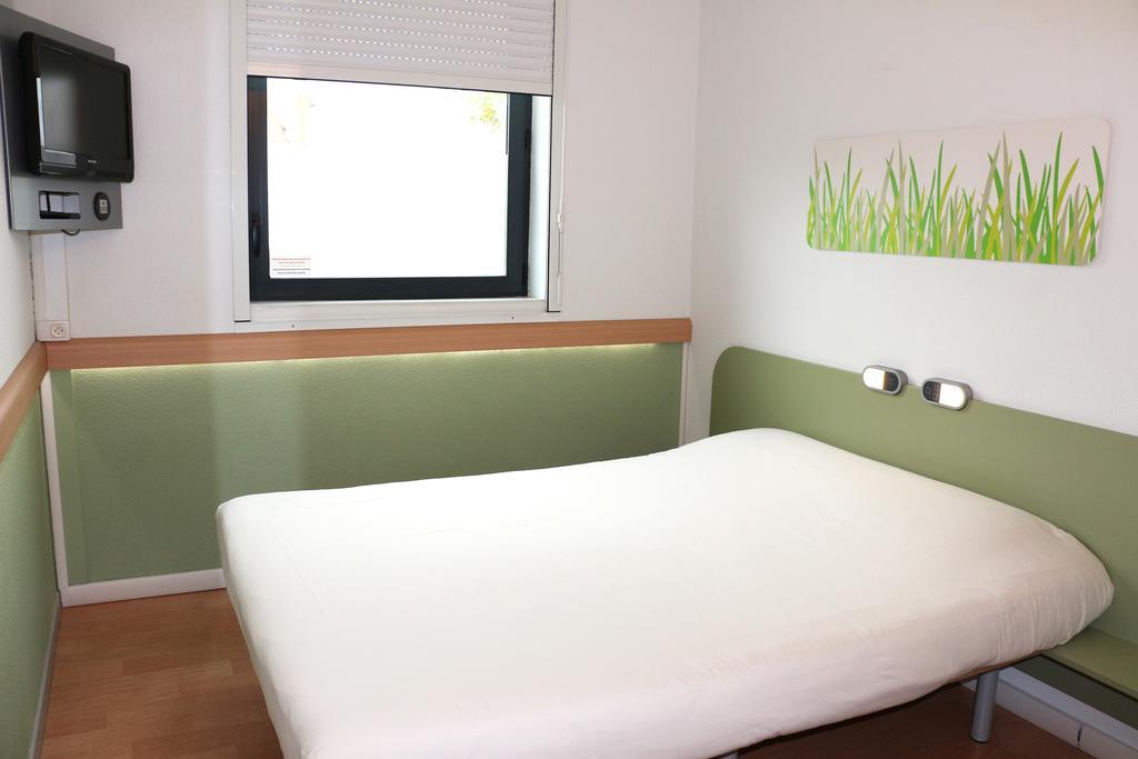 Ibis Budget Castelnaudary - A61 Room photo